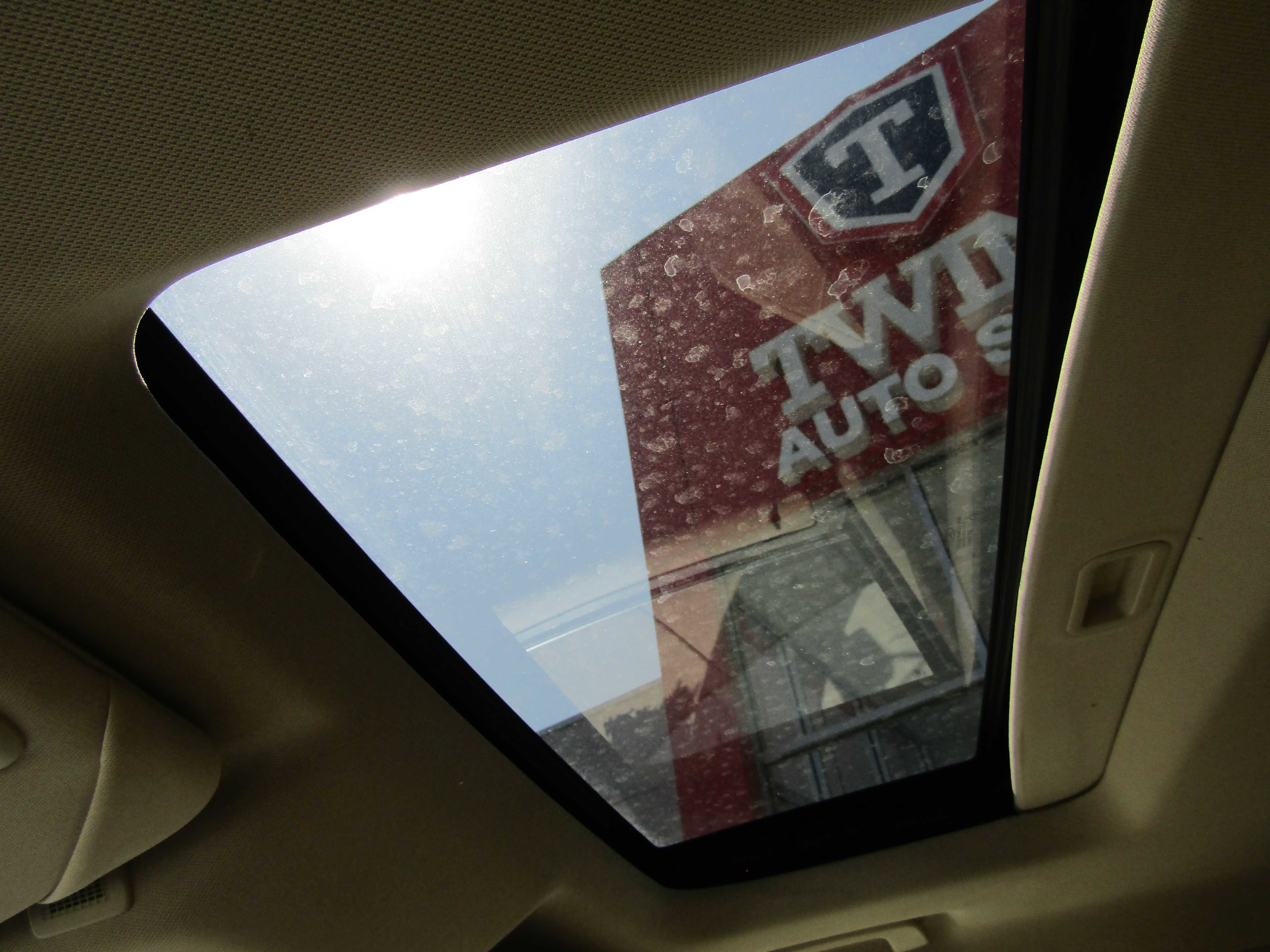 2014 Ford Flex SEL Image 18 of 24