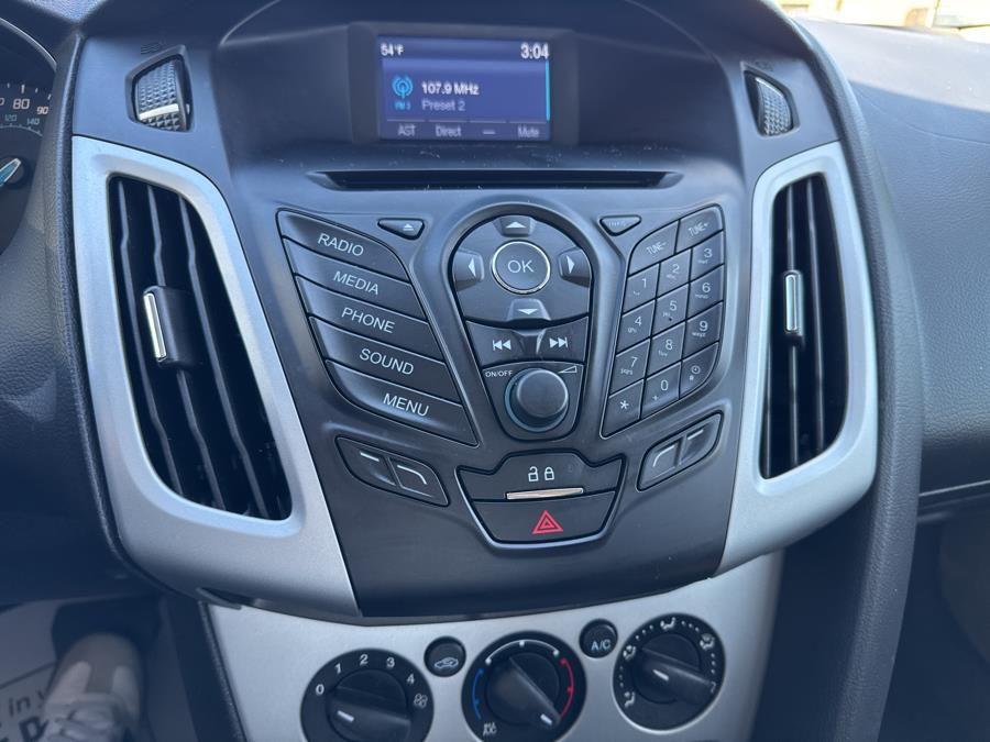 Vehicle image 16 of 23