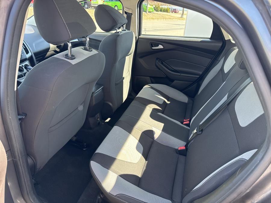 Vehicle image 12 of 23