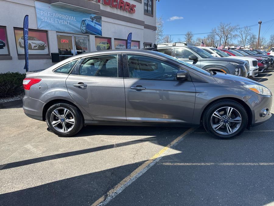 Vehicle image 5 of 23