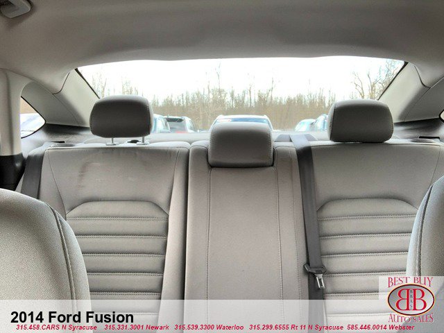 Vehicle image 11 of 13