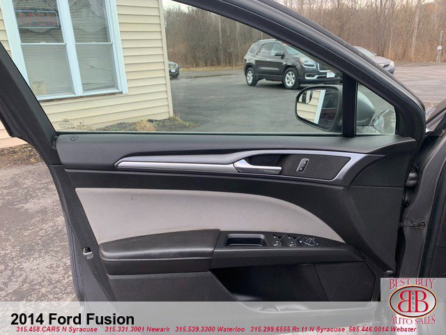 Vehicle image 9 of 13