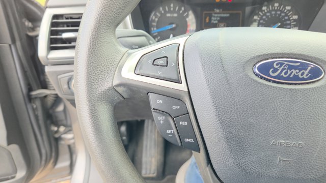 2014 Ford Fusion SE Image 16 of 31