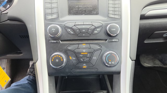 2014 Ford Fusion SE Image 20 of 31