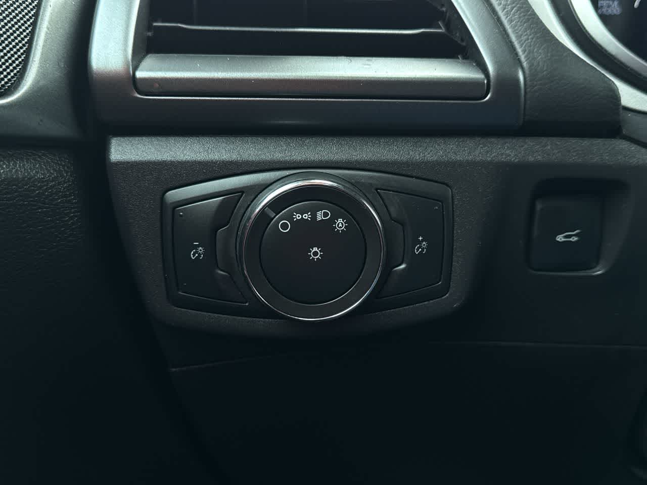 2014 Ford Fusion SE Image 22 of 24