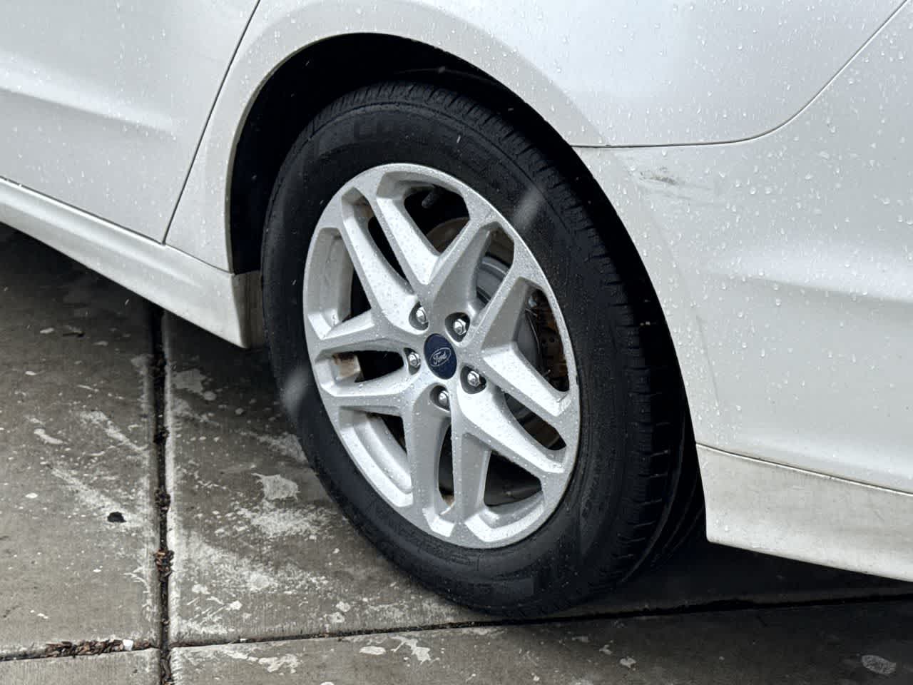 2014 Ford Fusion SE Image 7 of 24