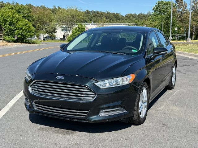 2014 Ford Fusion SE Image 2 of 58