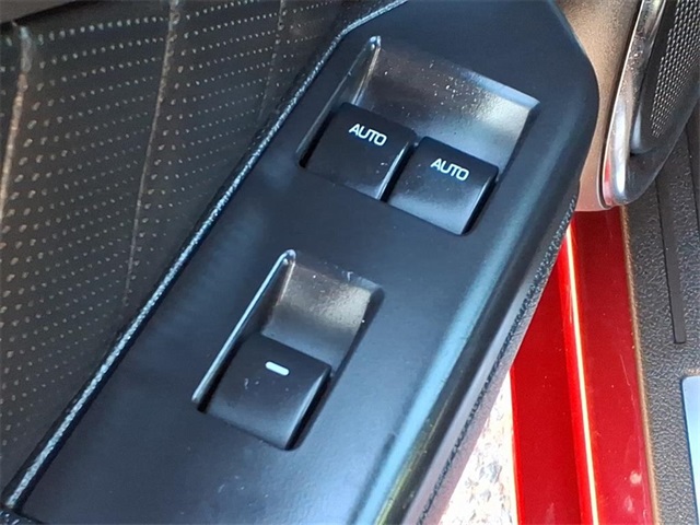 2014 Ford Mustang V6 Premium Image 23 of 30