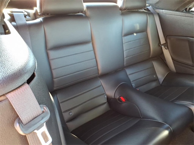 2014 Ford Mustang V6 Premium Image 10 of 30