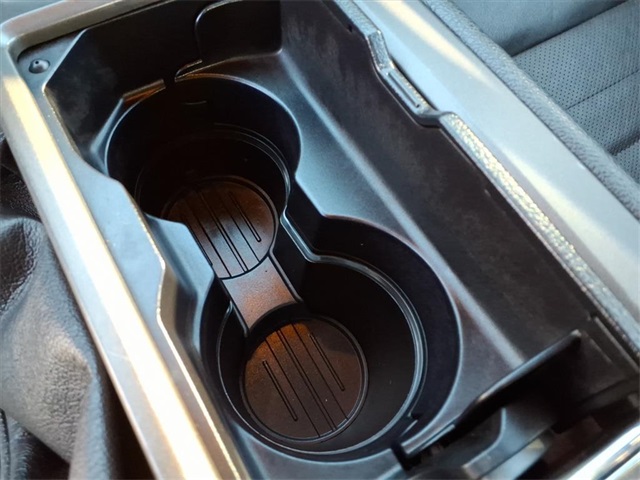 2014 Ford Mustang V6 Premium Image 26 of 30