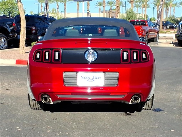 2014 Ford Mustang V6 Premium Image 6 of 30