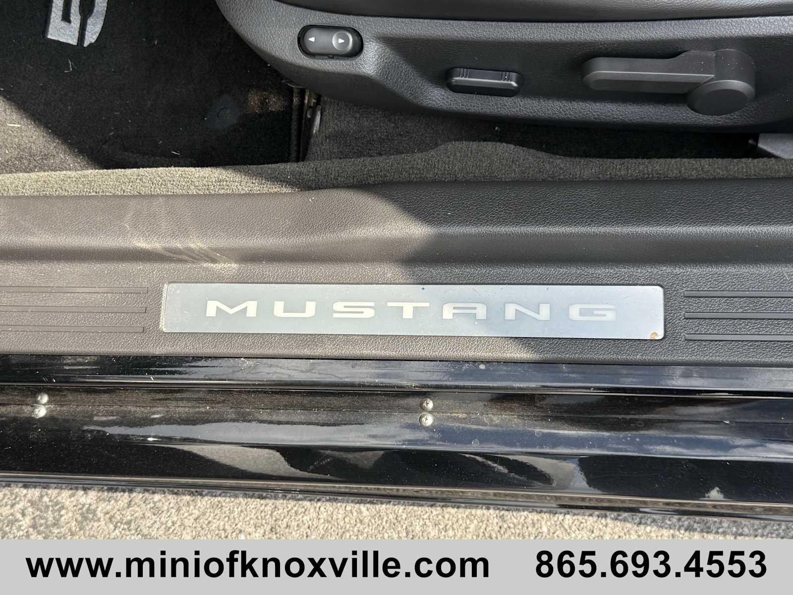 2014 Ford Mustang GT Premium Image 17 of 37