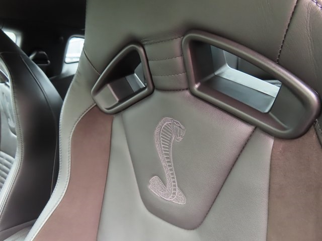 Vehicle image 27 of 46