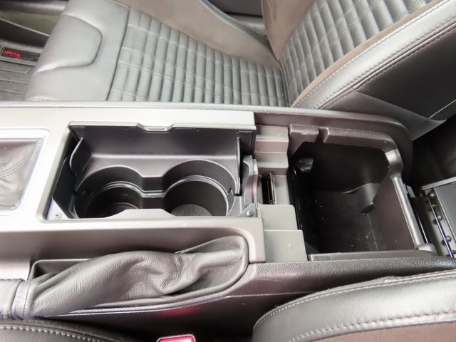 Vehicle image 35 of 46