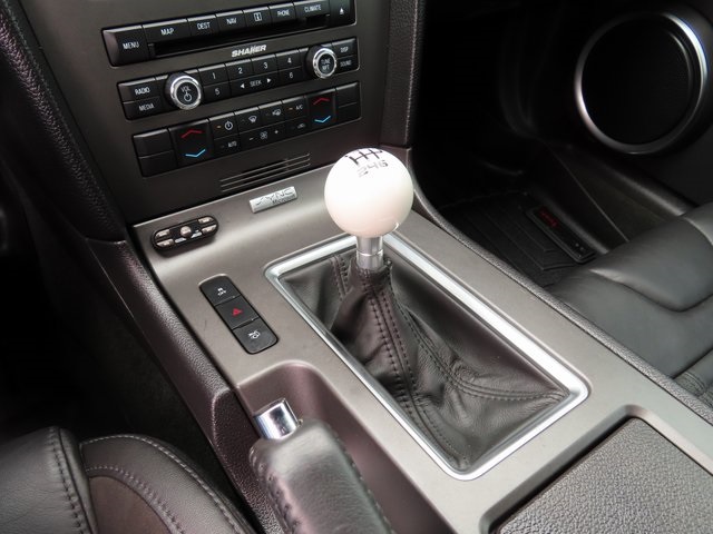 Vehicle image 21 of 46
