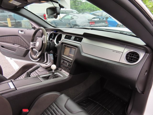 Vehicle image 14 of 46