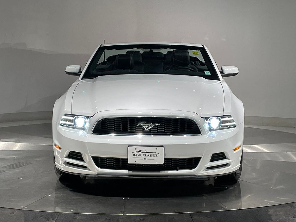 2014 Ford Mustang V6 Premium Image 7 of 87
