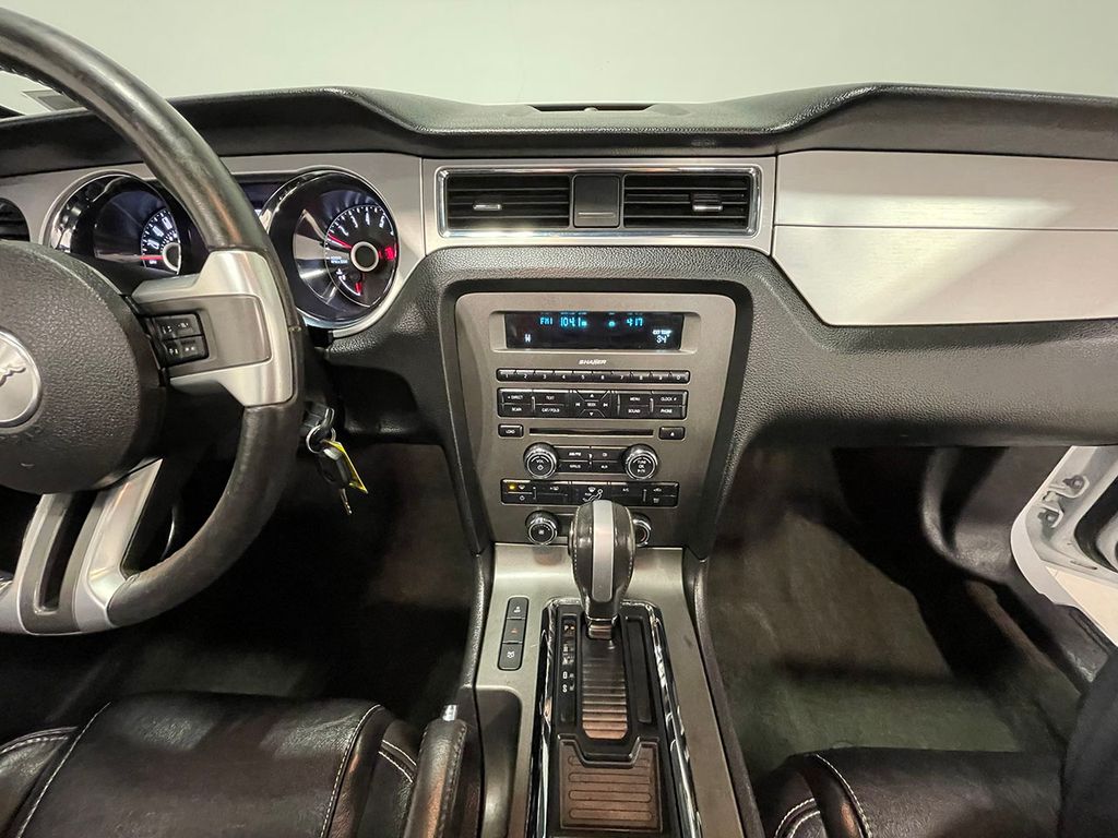 2014 Ford Mustang V6 Premium Image 49 of 87