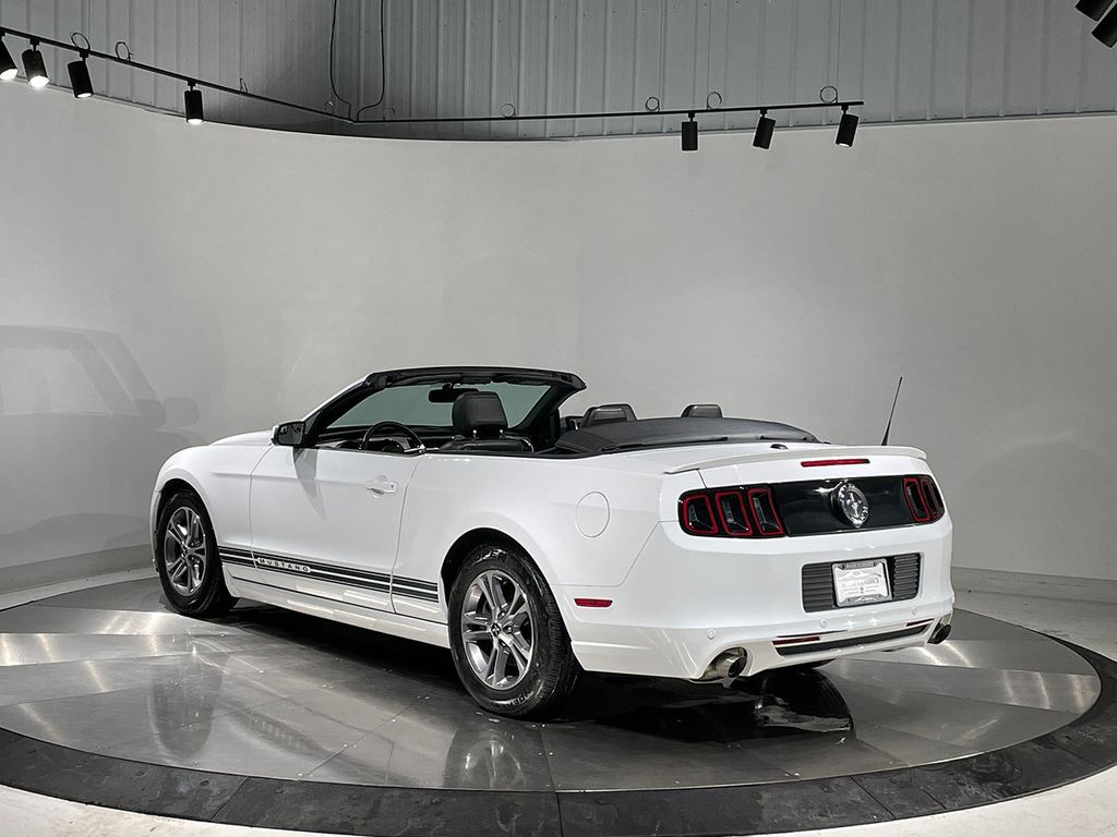 2014 Ford Mustang V6 Premium Image 22 of 87