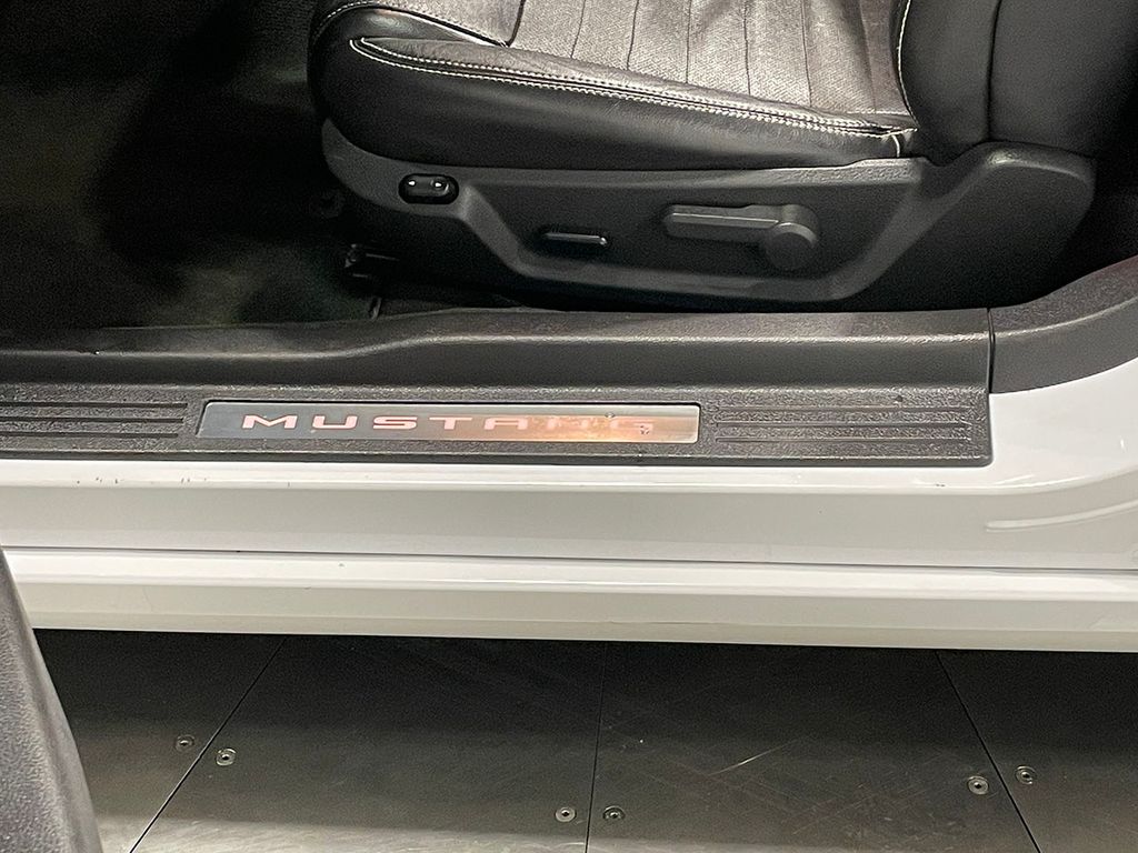 2014 Ford Mustang V6 Premium Image 38 of 87