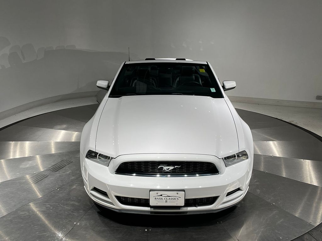 2014 Ford Mustang V6 Premium Image 8 of 87