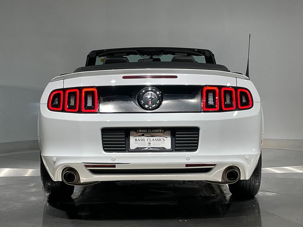 2014 Ford Mustang V6 Premium Image 19 of 87