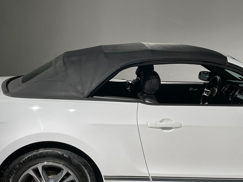 2014 Ford Mustang V6 Premium Image 81 of 87