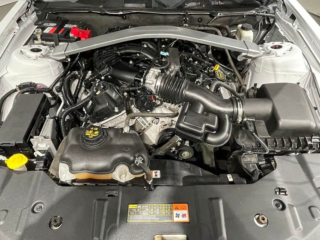 2014 Ford Mustang V6 Premium Image 27 of 87