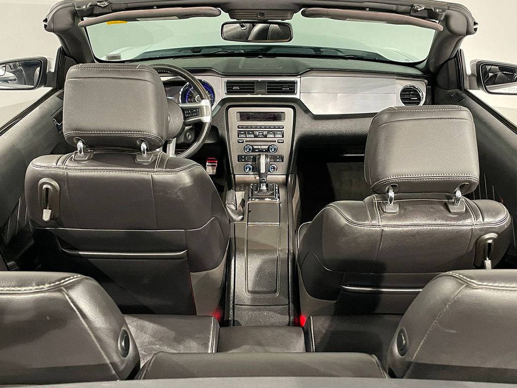 2014 Ford Mustang V6 Premium Image 53 of 87