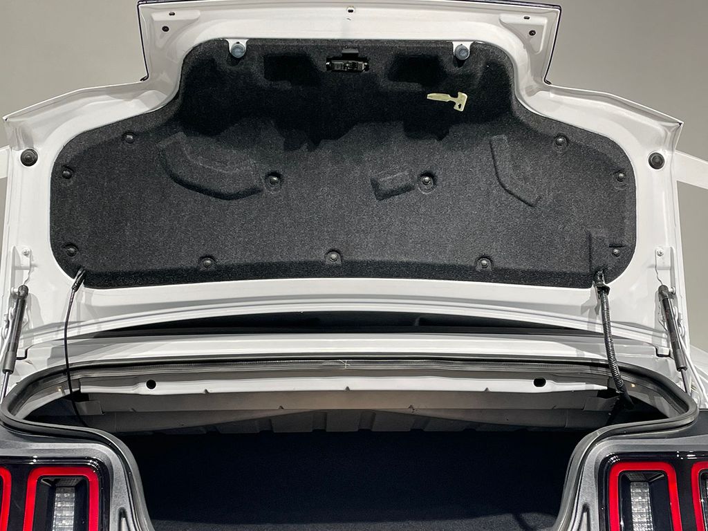 2014 Ford Mustang V6 Premium Image 34 of 87