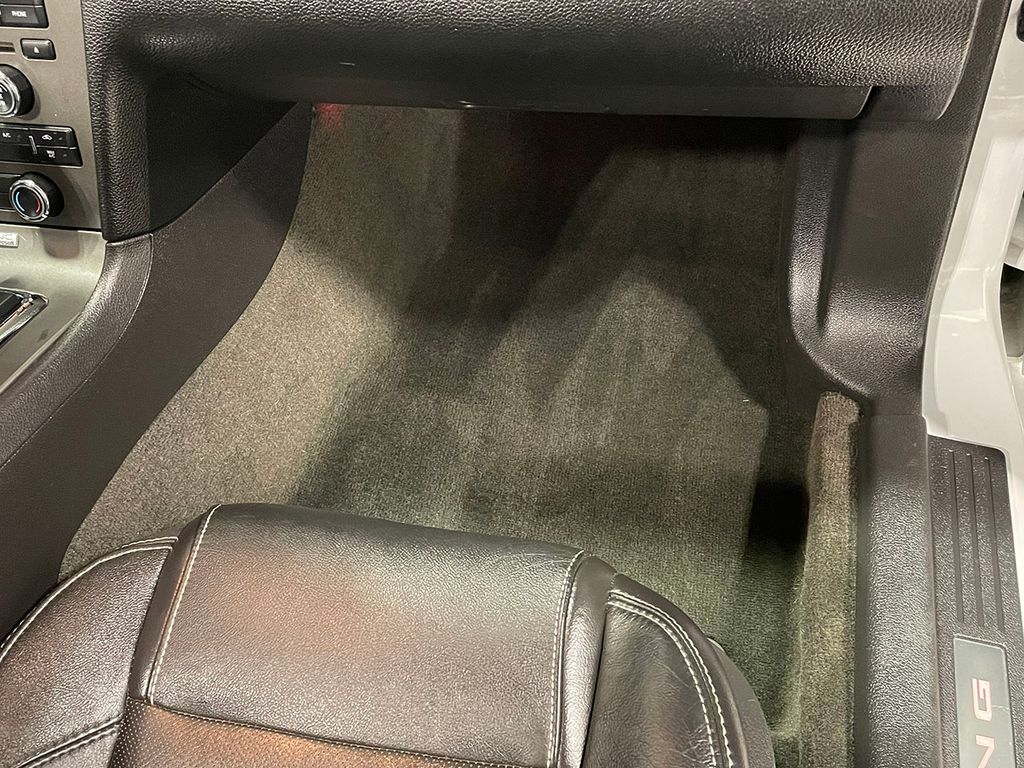 2014 Ford Mustang V6 Premium Image 59 of 87