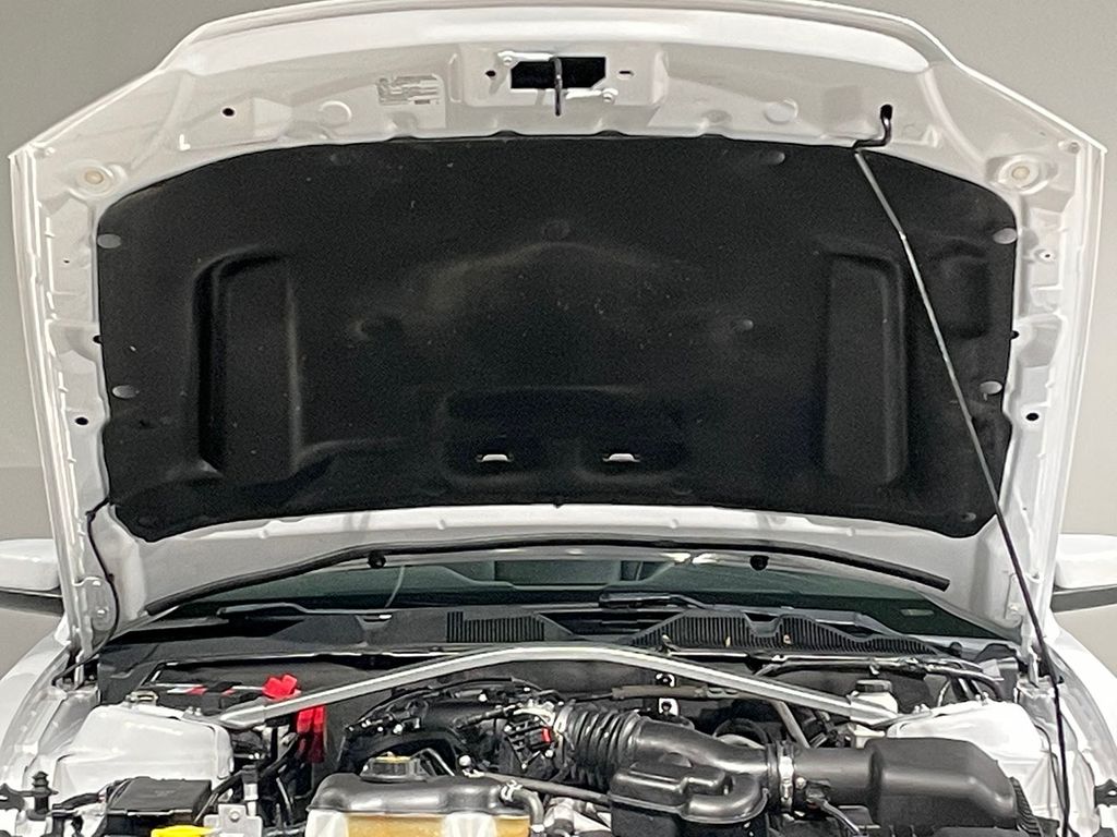 2014 Ford Mustang V6 Premium Image 28 of 87