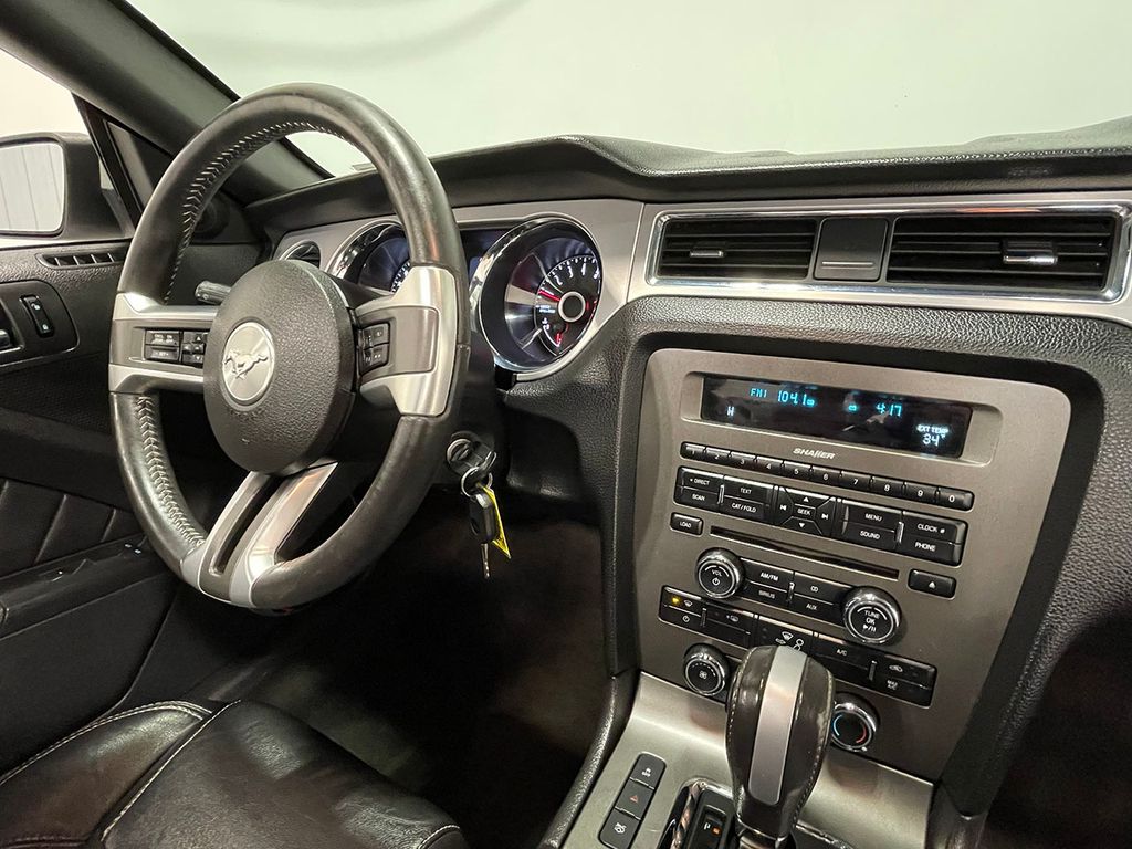 2014 Ford Mustang V6 Premium Image 50 of 87