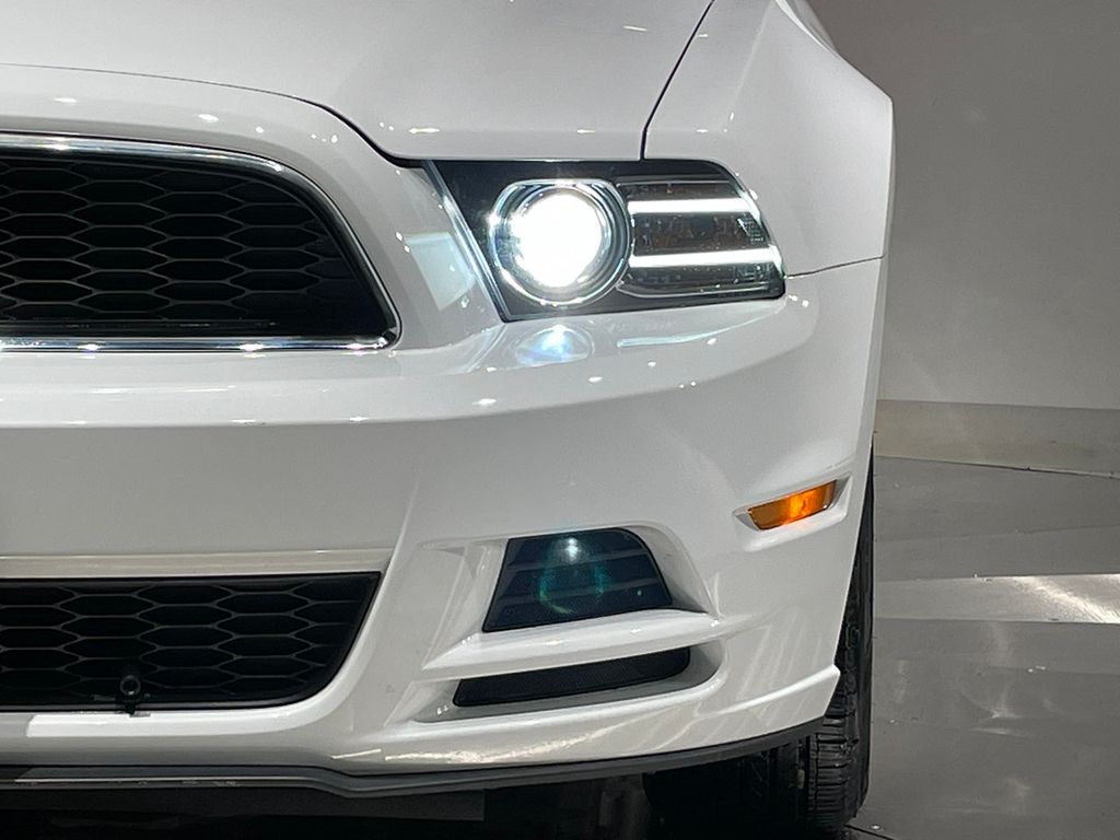 2014 Ford Mustang V6 Premium Image 68 of 87