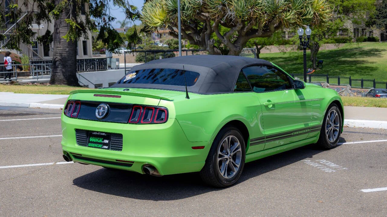 Vehicle image 12 of 32