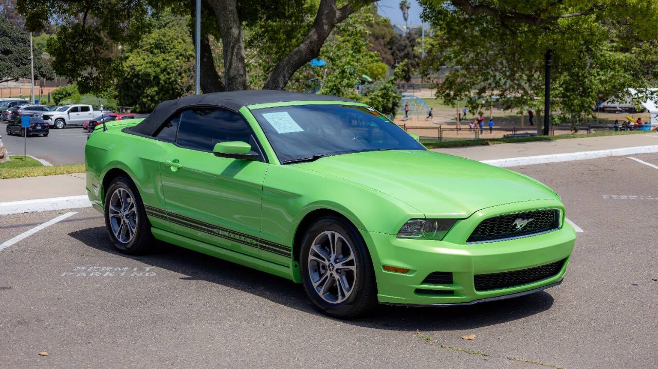 Vehicle image 5 of 32