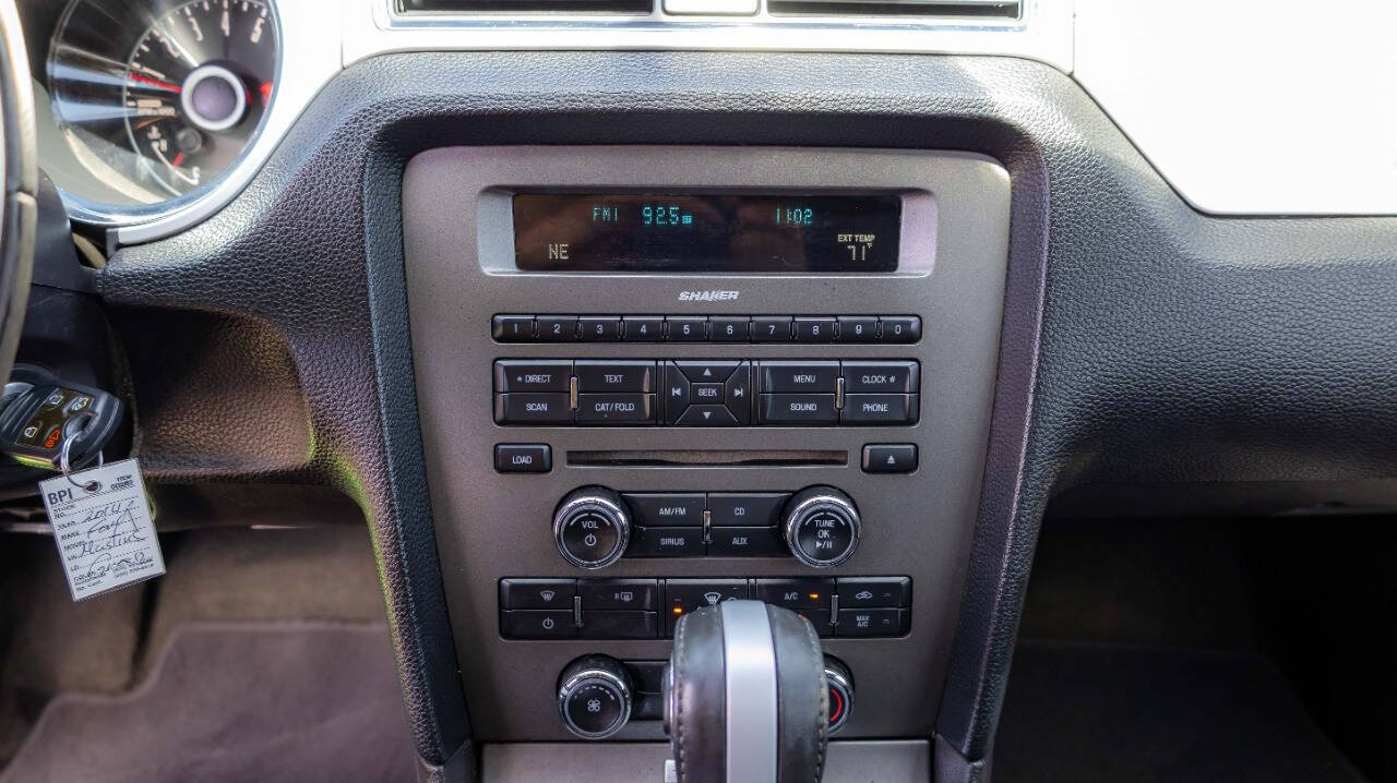 Vehicle image 29 of 32