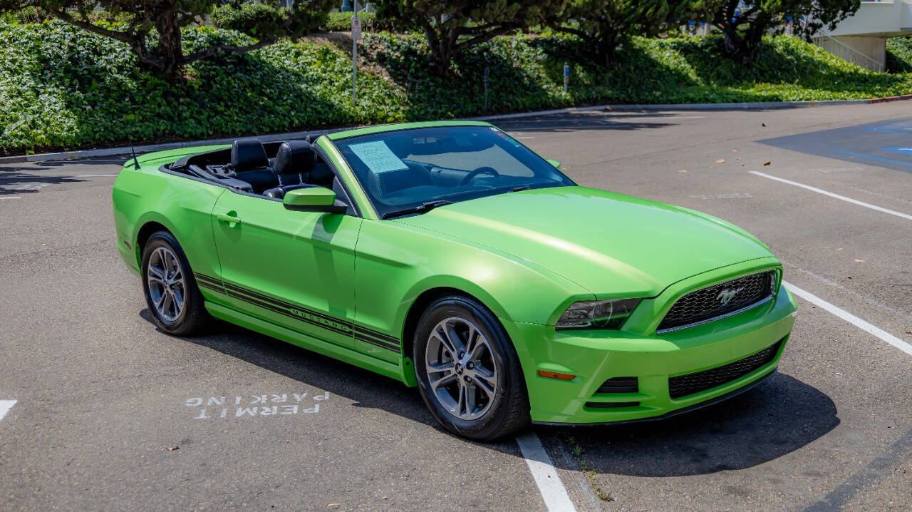 Vehicle image 6 of 32