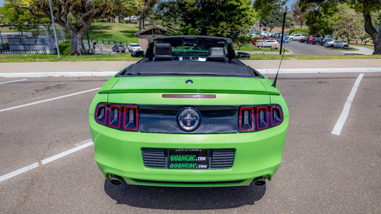 Vehicle image 4 of 32