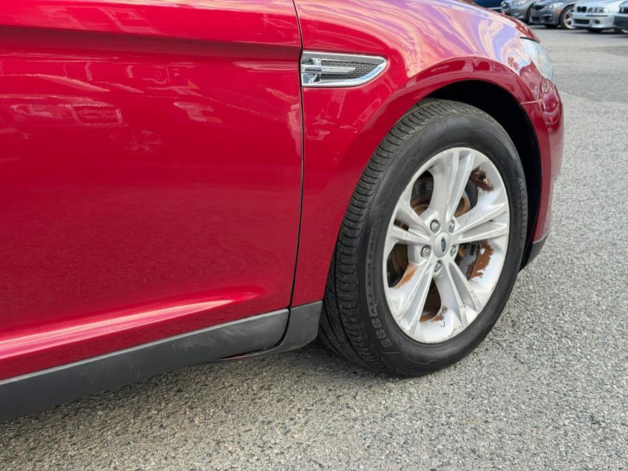 2014 Ford Taurus SEL Image 13 of 40