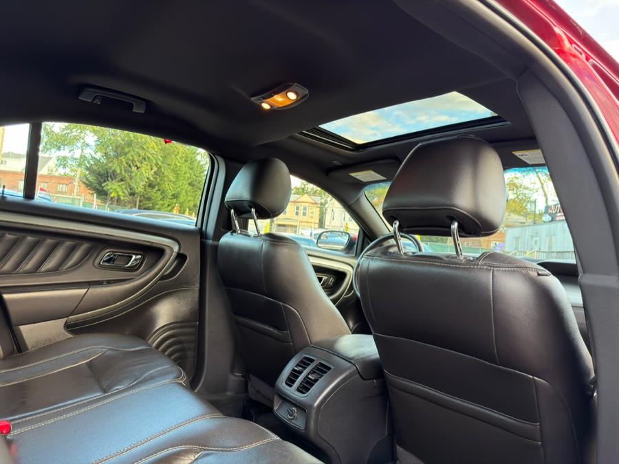 2014 Ford Taurus SEL Image 23 of 40