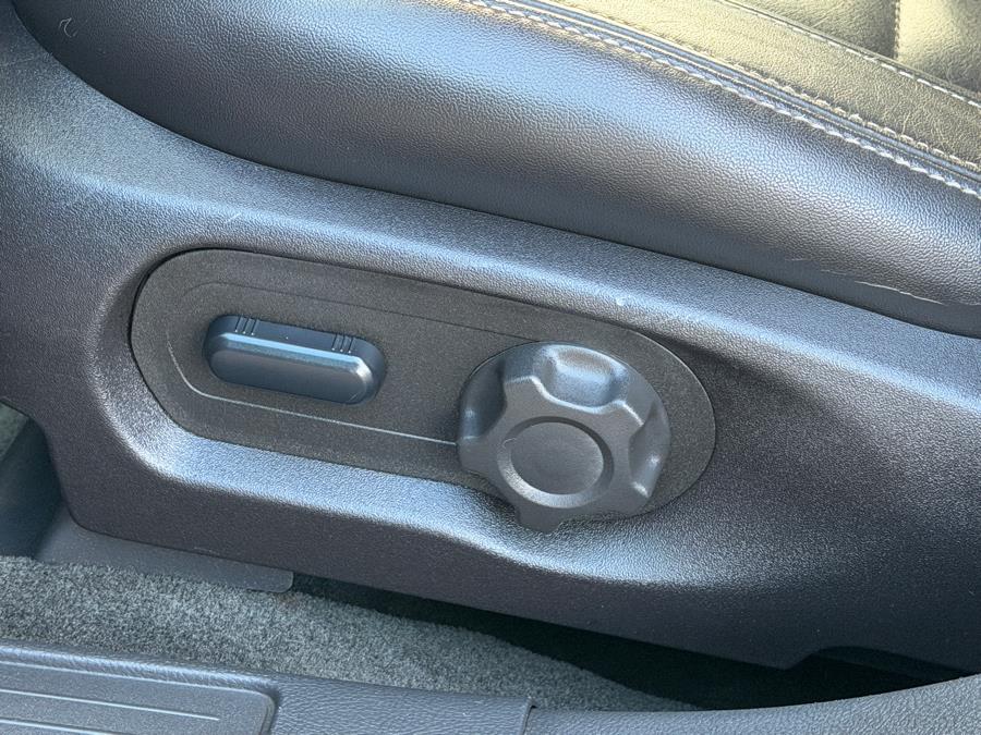 2014 Ford Taurus SEL Image 35 of 40