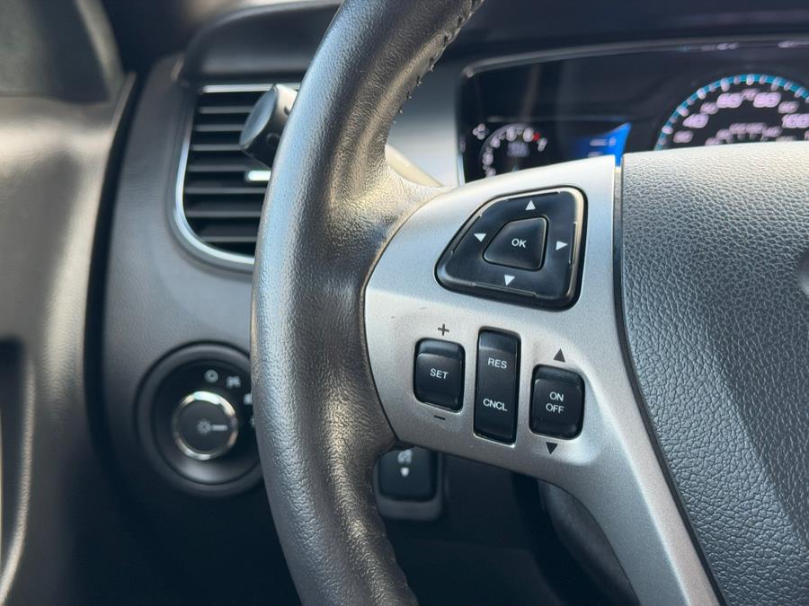 2014 Ford Taurus SEL Image 29 of 40