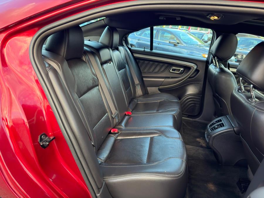 2014 Ford Taurus SEL Image 18 of 40