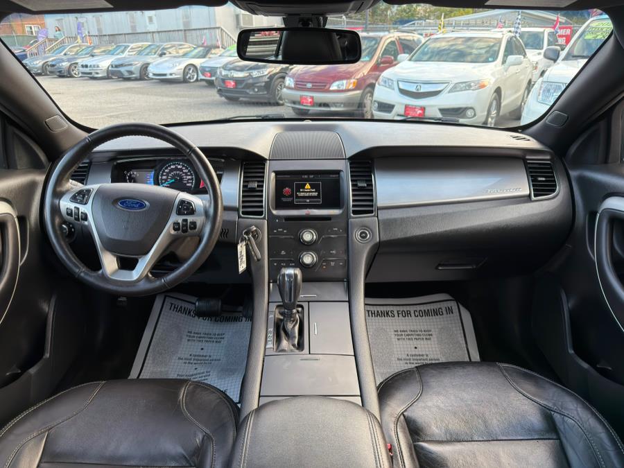 2014 Ford Taurus SEL Image 24 of 40