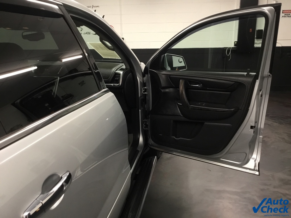 Vehicle image 31 of 54