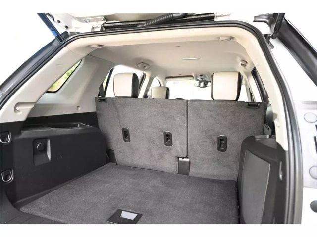 Vehicle image 16 of 30