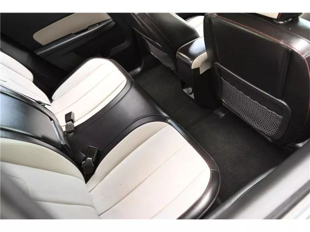 Vehicle image 15 of 30