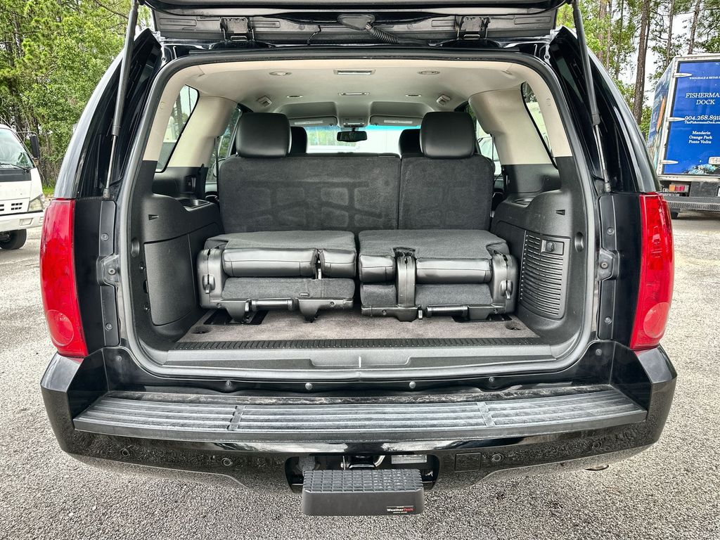 Vehicle image 12 of 35