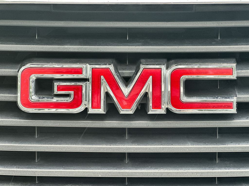 Vehicle image 30 of 35
